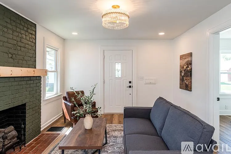 1015 Woodley Rd — Photo 5