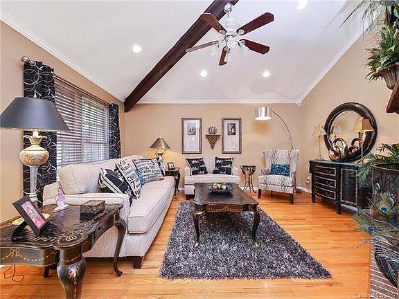 2nd image of 4294 Harbor Ln