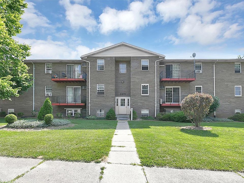 1st image of 5479 Camelot Dr APT 18