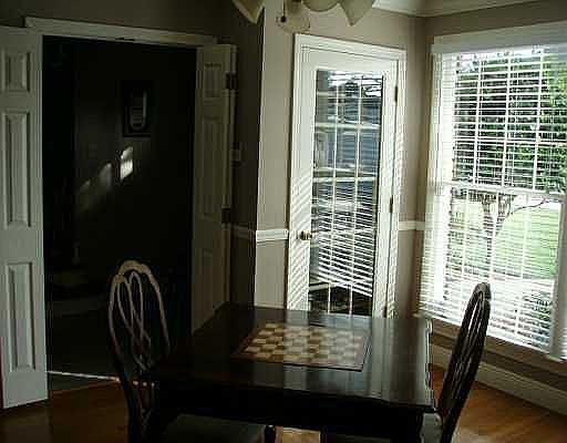 4th image of 109 Meadowbrook Dr