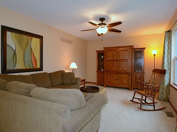 4th image of 5305 Foxwood Ct