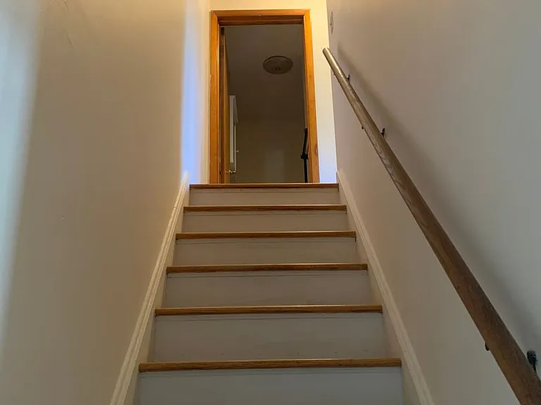 101 Sunset Ave — Photo 7