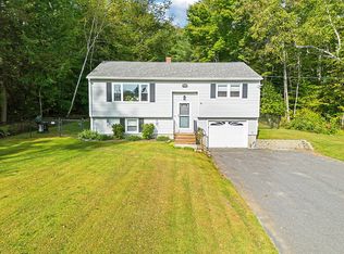 299 Middle Rd, Oakland, ME 04963