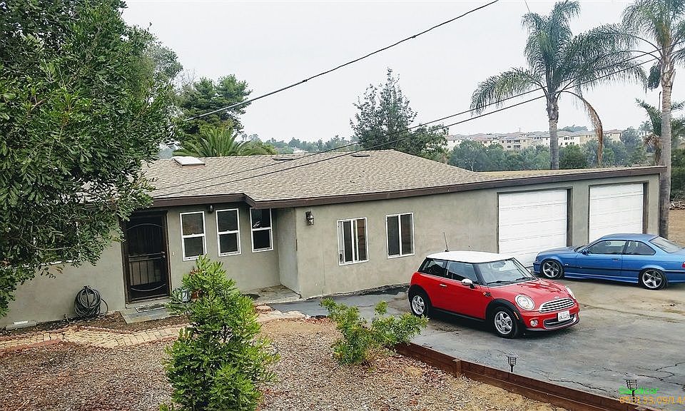 1st image of 915 S Melrose Dr