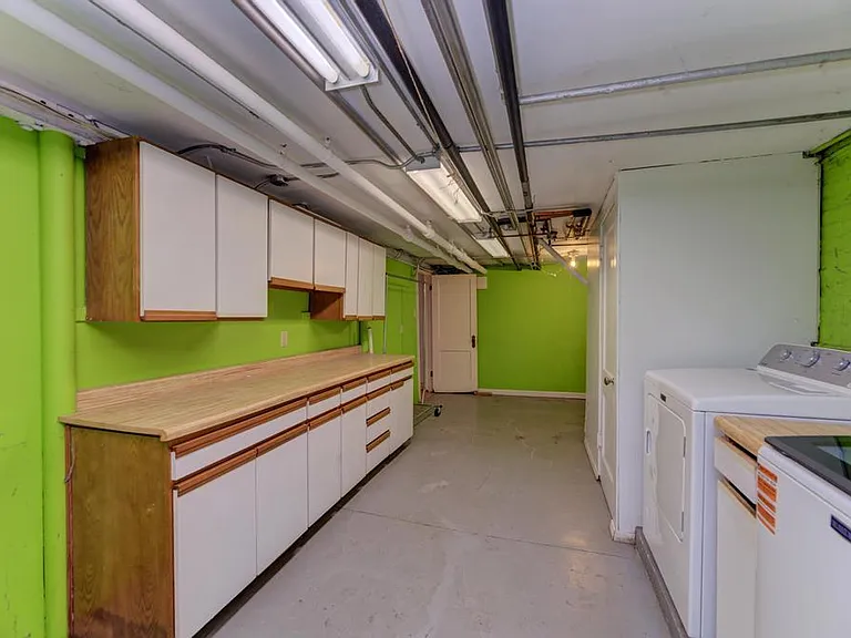 6833 S Cregier Ave — Photo 33