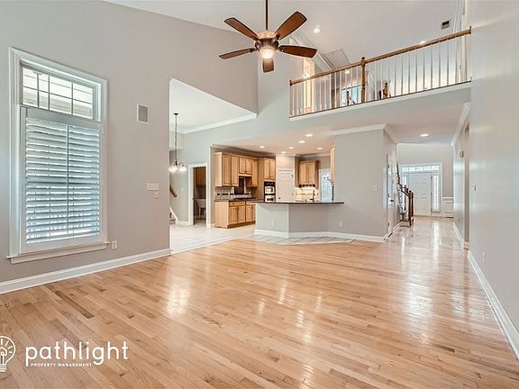 4th image of 10355 Gunnison Ln
