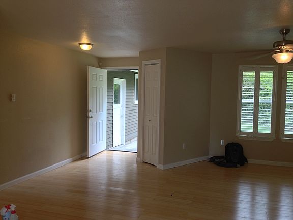 3rd image of 14708 107th St N