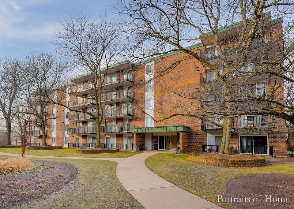 1st image of 5S040 Pebblewood Ln APT W405