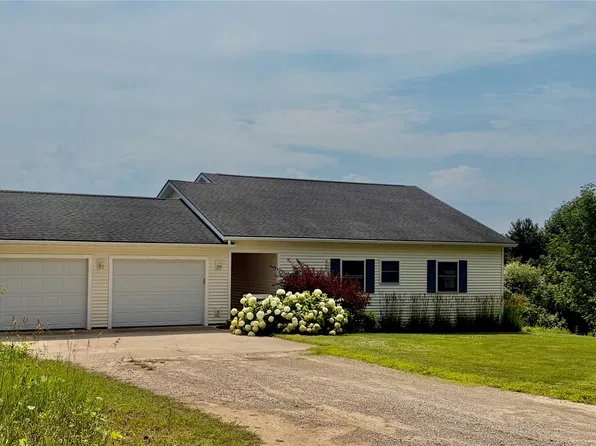 12621 Jones Rd, Kewadin, MI 49648
