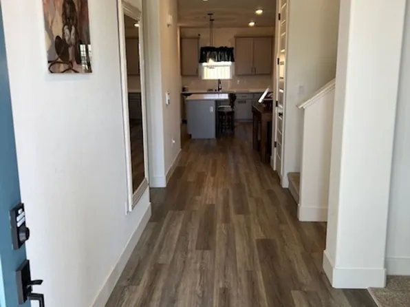 9014 Miranda Garden St, Bakersfield, CA 93311