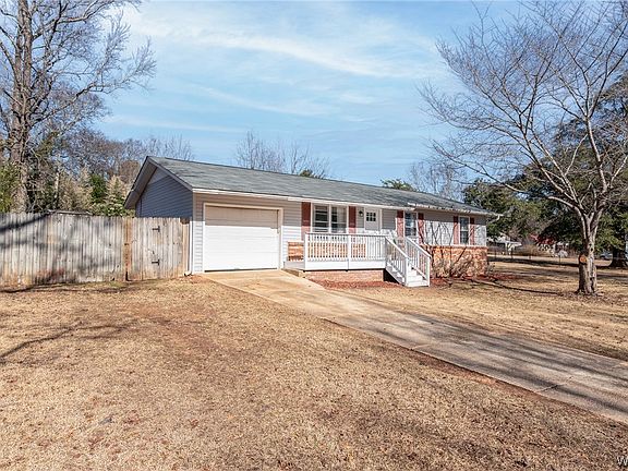 2nd image of 3206 Shannon Dr