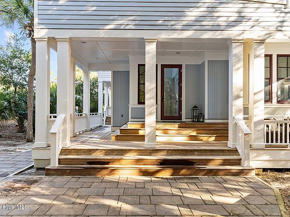 5th image of 623 Currituck Way