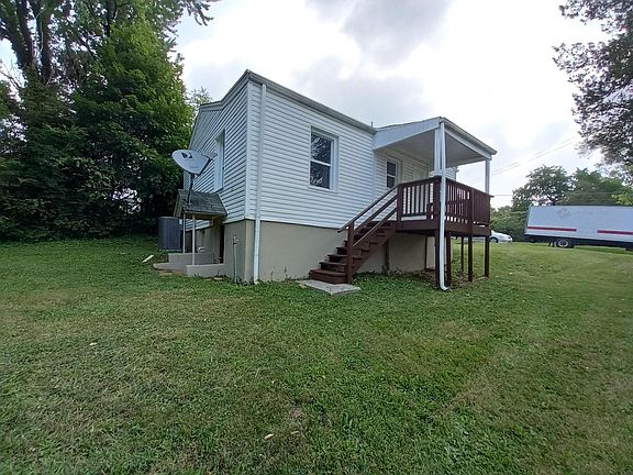 3rd image of 1406 Wellsley St NW