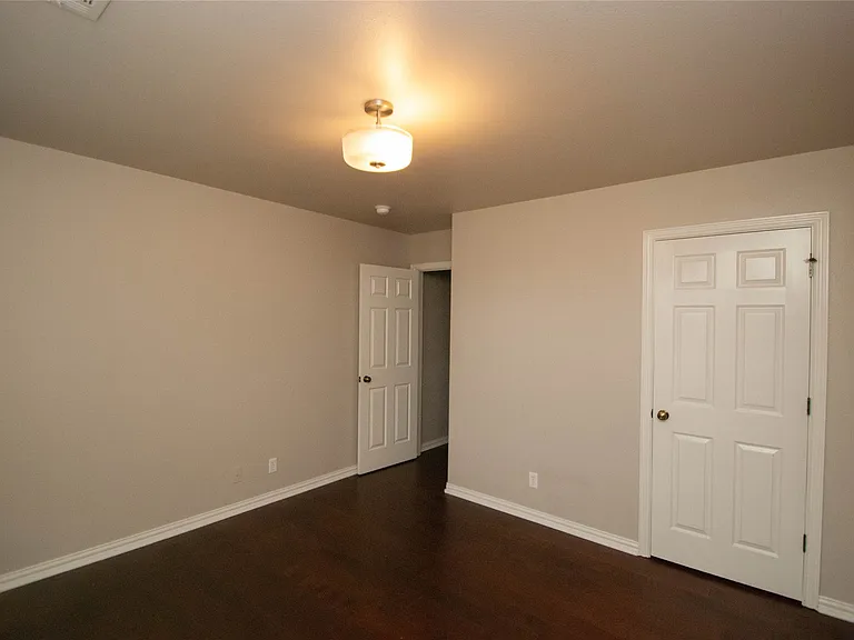 837 E Vancouver St — Photo 30