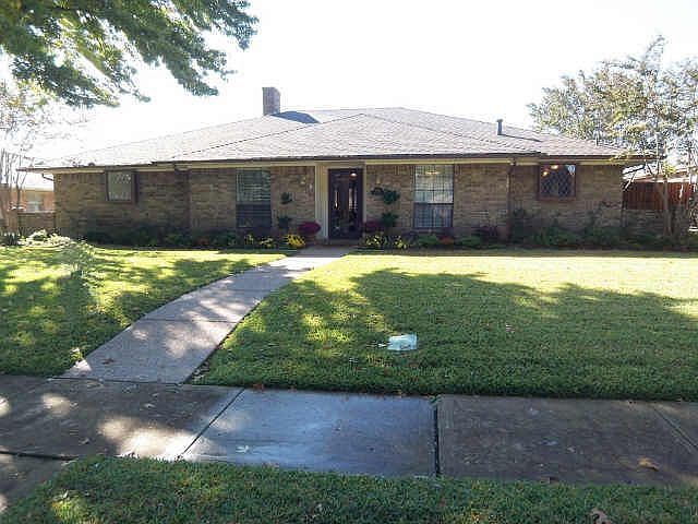 1st image of 2410 Aspen St