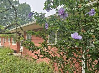 3116 Manley Dr, Lansing, MI 48910