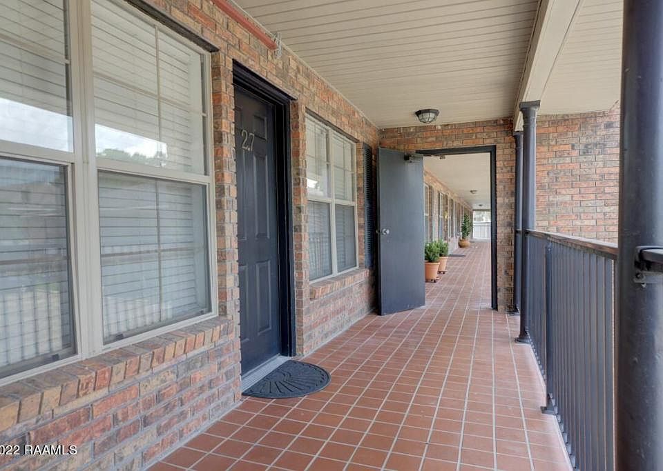 1st image of 112 Hillside Dr APT 27
