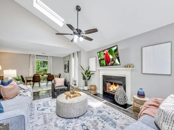 4210 Lakes End Dr NW, Kennesaw, GA 30144