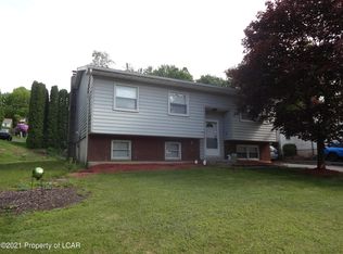 46 Garrison Rd, Hazle Township, PA 18202