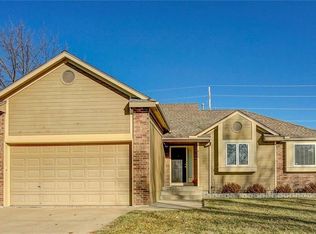 620 SW Lemans Ln, Lees Summit, MO 64082