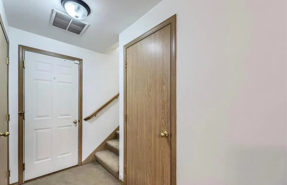 4 bed, 1279 sqft, $2,500 — Photo 3