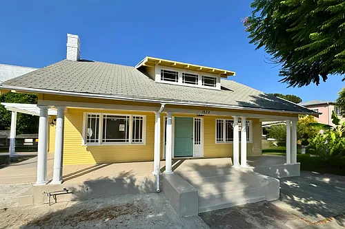 1829 S Hobart Blvd Photo 1