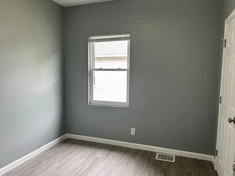 425 Huffman Ave — Photo 21