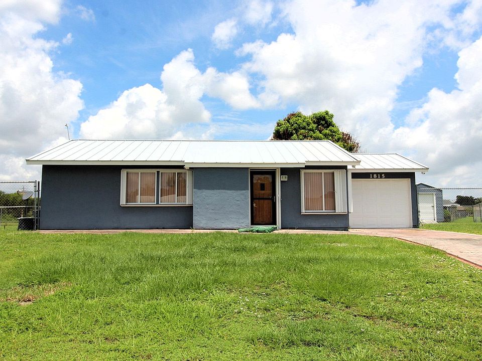 1st image of 1815 SE Wexford Court