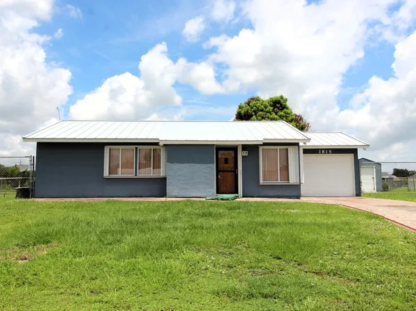 1815 SE Wexford Court, Port St Lucie, FL 34952