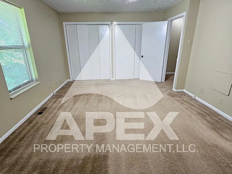 1331 Francis Station Dr — Photo 13
