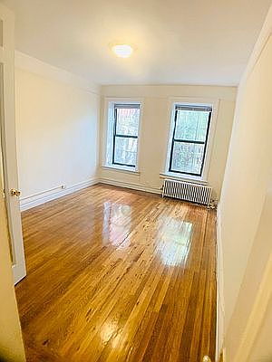 4th image of 870 W 181st St APT 6
