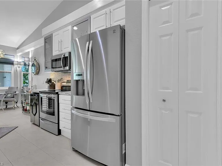 4650 Hawks Nest Way #M-202 — Photo 8