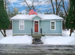 11 Eastman Ln, Saratoga Springs, NY 12866