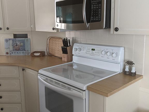 3rd image of 26 Tara Ct