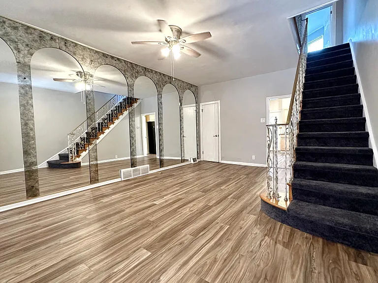 2509 S Rosewood St — Photo 6