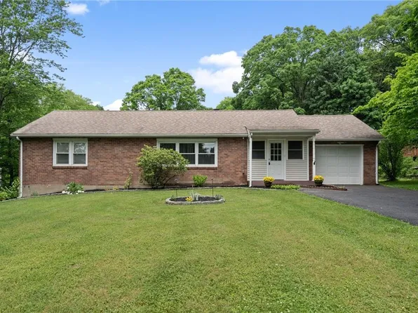 88 Chestnut Lane, Newburgh, NY 12550