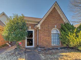 1685 Oaken Bucket Dr, Cordova, TN 38016