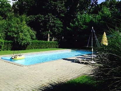 1st image of 87 Underwood Dr