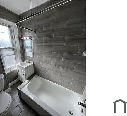 54 N Conestoga St — Photo 7