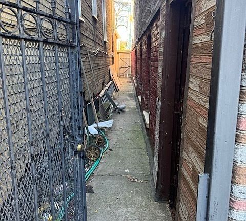 4th image of 4320 S Marshfield Ave