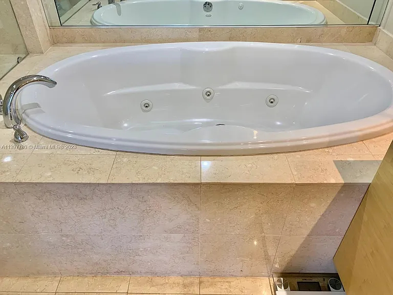 1830 S Ocean Dr #1610 — Photo 21