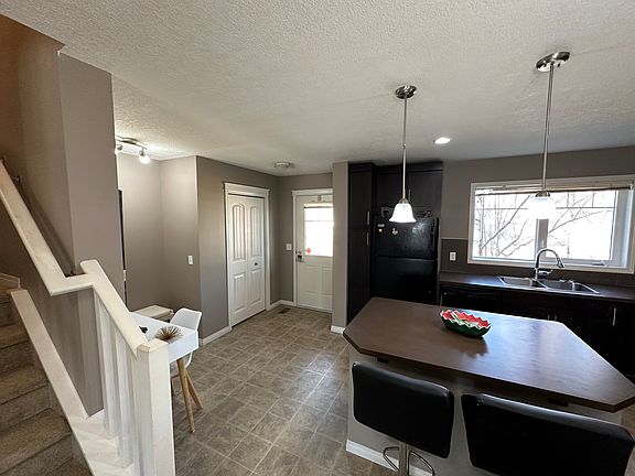 5th image of 105 Chaparral Valley Dr SE #1