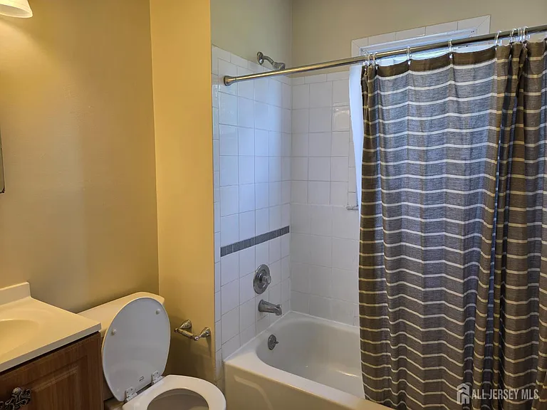 8 Chester Ct — Photo 20