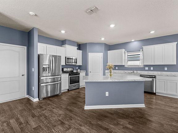3rd image of 266 Caminha Rd