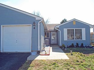 4 Briarcliff Ct, Freehold, NJ 07728