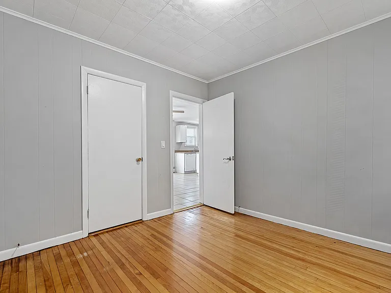 8 Bedford Ave #1 — Photo 13