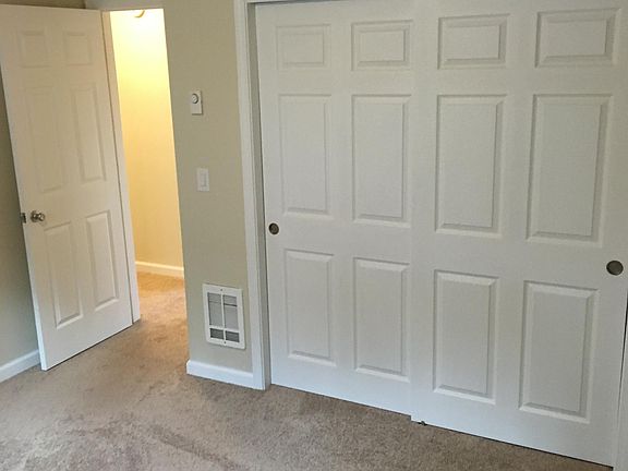 5th image of 11615 91st Ln NE APT 3