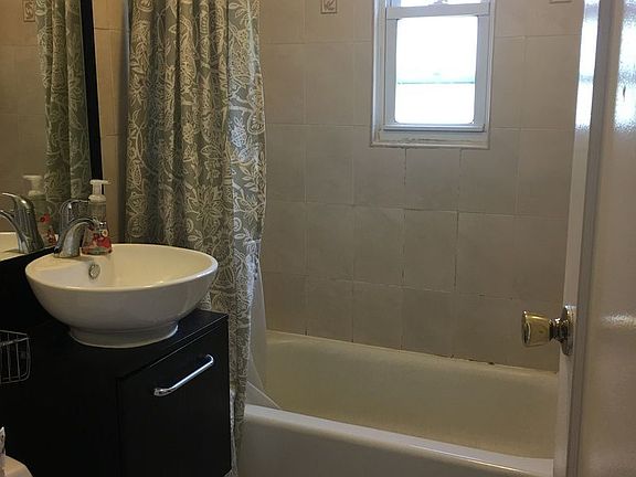 2nd image of 17507 Jewel Ave