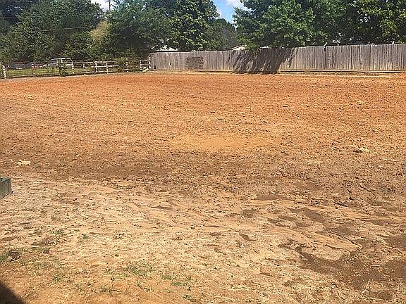 Lighted Sand Riding Arena