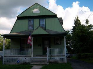 421 Dwight St, Elgin, IL 60120